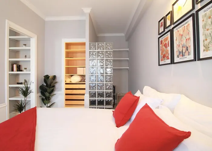 Casa Di Lola Metro Conca D' Oro Rzym