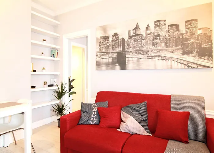Casa Di Lola Metro Conca D' Oro *